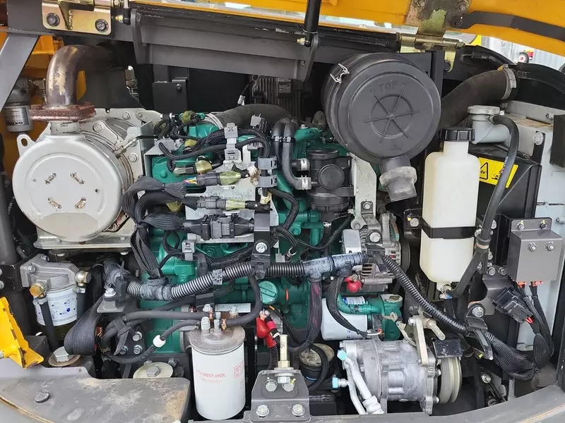 Мини-экскаватор Volvo ECR88 D