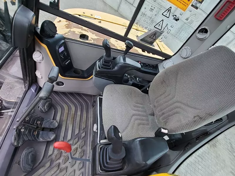 Мини-экскаватор Volvo ECR88 D