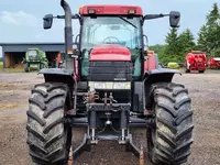 340 952 055 сум Колесный трактор Case IH MX135.