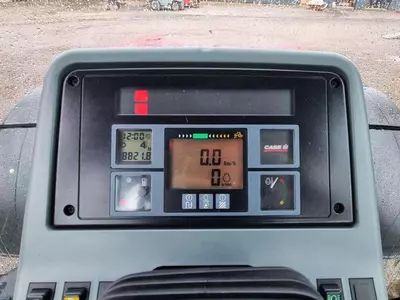 Колесный трактор Case IH MX135.