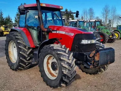 Колесный трактор Case IH MXM140.