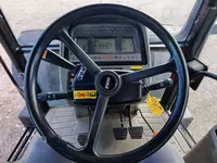 Колесный трактор Case IH MXM140. Тракторы