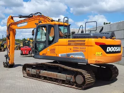 Гусеничные экскаватор Doosan DX225 LC-5