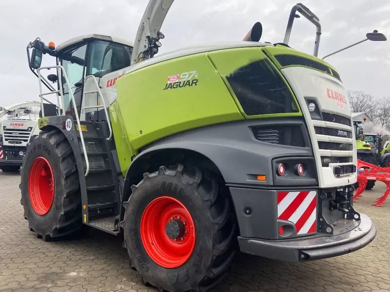 Кормоуборочный комбайн Claas Jaguar 970 Allrad