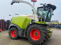 3 648 785 150 so'm Claas Jaguar 970 Allrad — Yem o‘rish kombayni