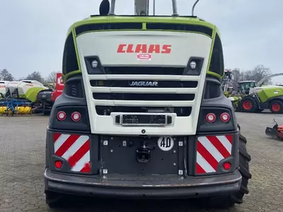Кормоуборочный комбайн Claas Jaguar 970 Allrad