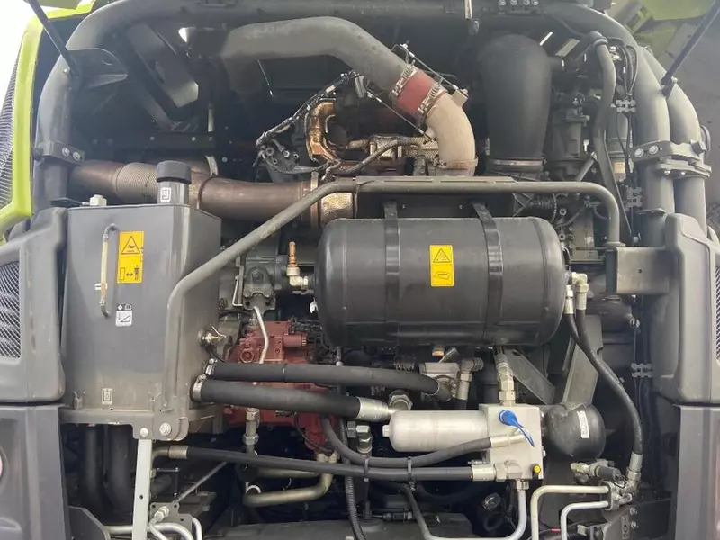 Кормоуборочный комбайн Claas Jaguar 970 Allrad