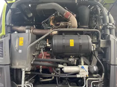 Кормоуборочный комбайн Claas Jaguar 970 Allrad