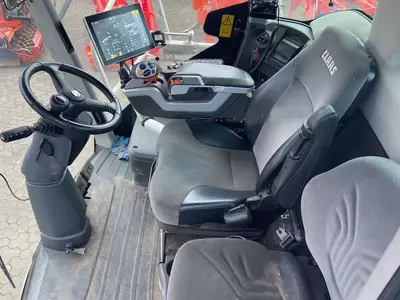 Кормоуборочный комбайн Claas Jaguar 970 Allrad