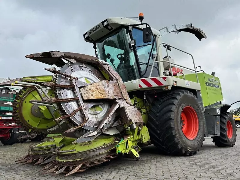 Claas Jaguar 850 Profistar yem maydalovchi kombayn