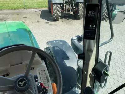 Колесный трактор John Deere 6155M AutoQuad