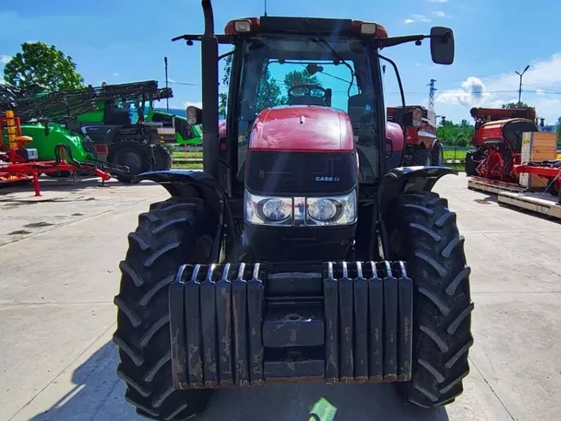 Колесный трактор Case IH MAXXUM 140