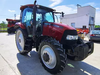 Колесный трактор Case IH MAXXUM 140