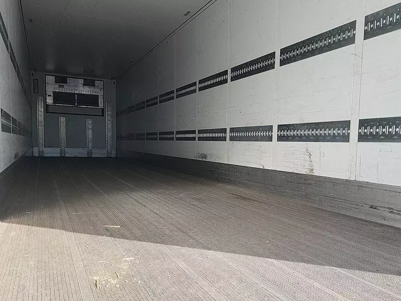 Schmitz sovutgichli yarim tirkama