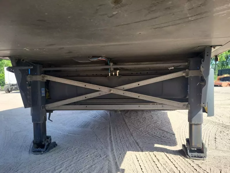 Schmitz sovutgichli yarim tirkama