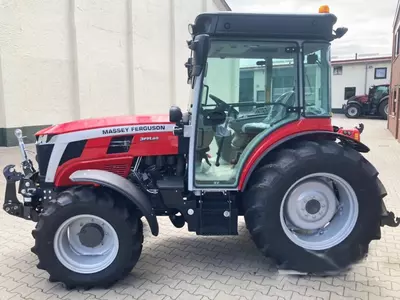 Трактор колесный Massey Ferguson 3FR.85 CAB EFFICIENT