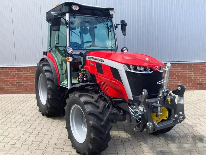 Трактор колесный Massey Ferguson 3FR.85 CAB EFFICIENT