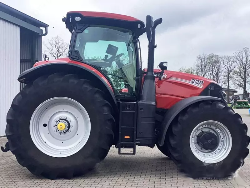 Трактор колесный Case IH PUMA 220 CVX AFS