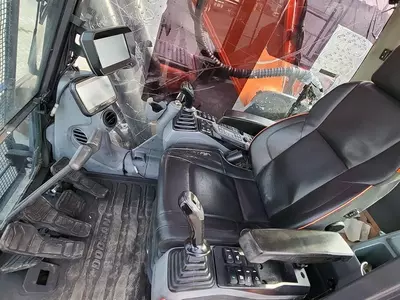 Гусеничные экскаватор Doosan DX420 LC-7