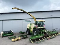 1 298 010 455 so'm Krone BIG X 700 + EASYCOLLECT 903 + EASYFLOW o‘t teruvchi kombayn