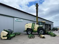 Krone BIG X 700 + EASYCOLLECT 903 + EASYFLOW o‘t teruvchi kombayn Chakana savdo
