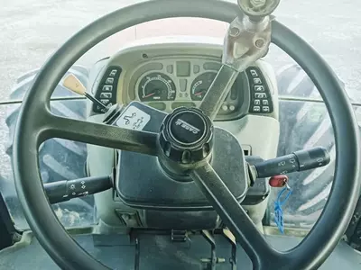 Трактор колесный Case IH Maxxum 140