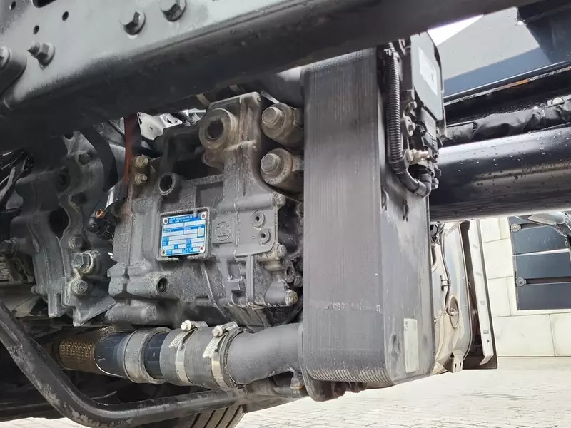 Toshiladigan yuk qutisi bilan yuk mashinalari MAN TGX 26.470 6X2