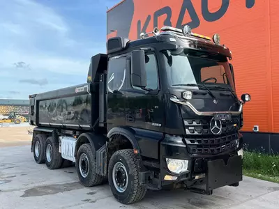 Самосвал Mercedes-Benz Arocs 3253 8x4