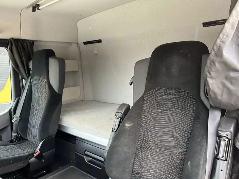 Самосвал Mercedes-Benz Arocs 2658 6x4 RETARDER