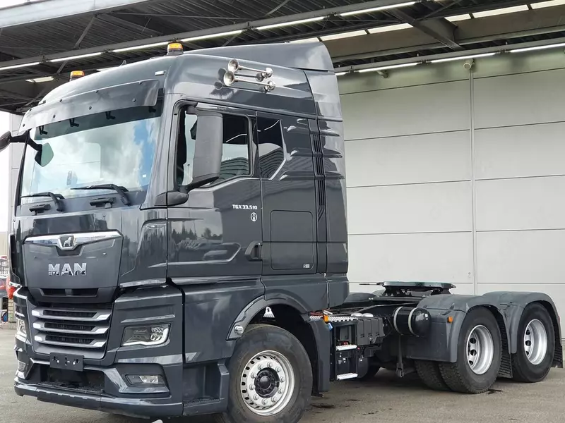 MAN TGX 33.510 6X4 tortuvchi yuk mashinasi