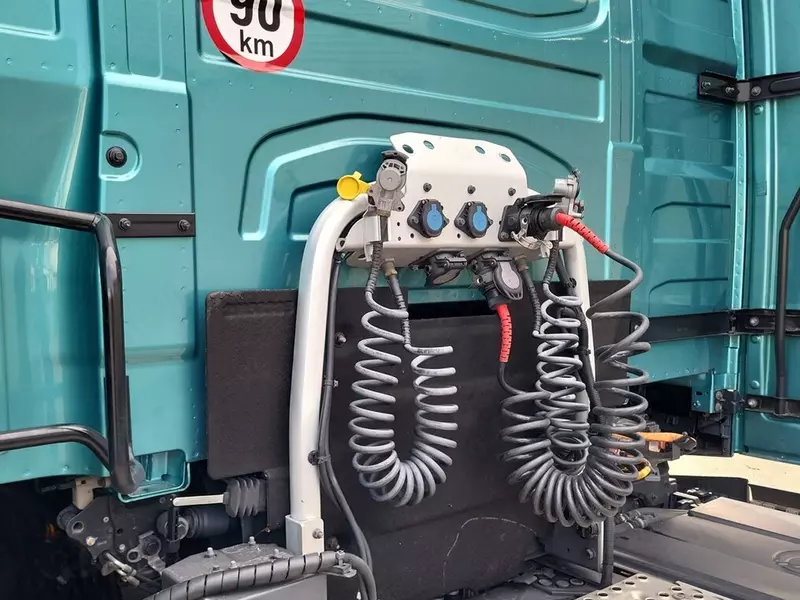 Volvo FM Electric 4X2 (elektro) tyagach