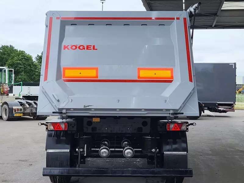 Kögel o‘z-o‘zidan tushadigan yarim tirkamalar