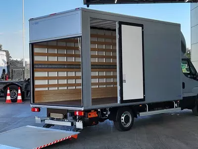 Закрытый фургон Iveco Daily 35S21