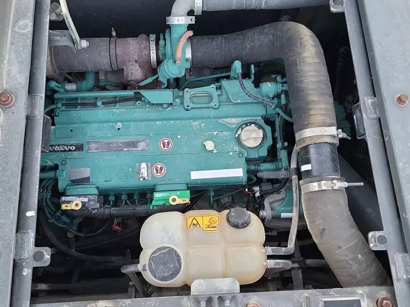 Гусеничный экскаватор Volvo EC220 E L