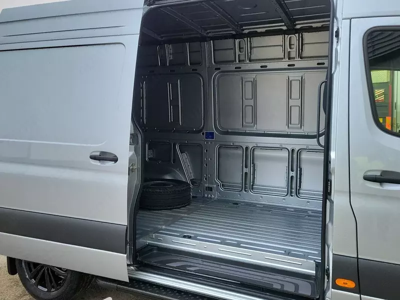Фургон Mercedes Sprinter 319 CDI