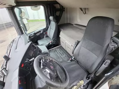 Yuk mashinasi tirkama Scania R410