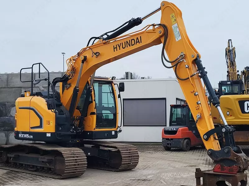 Гусеничный экскаватор Hyundai HX145 LCR
