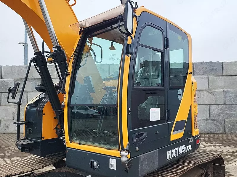 Гусеничный экскаватор Hyundai HX145 LCR
