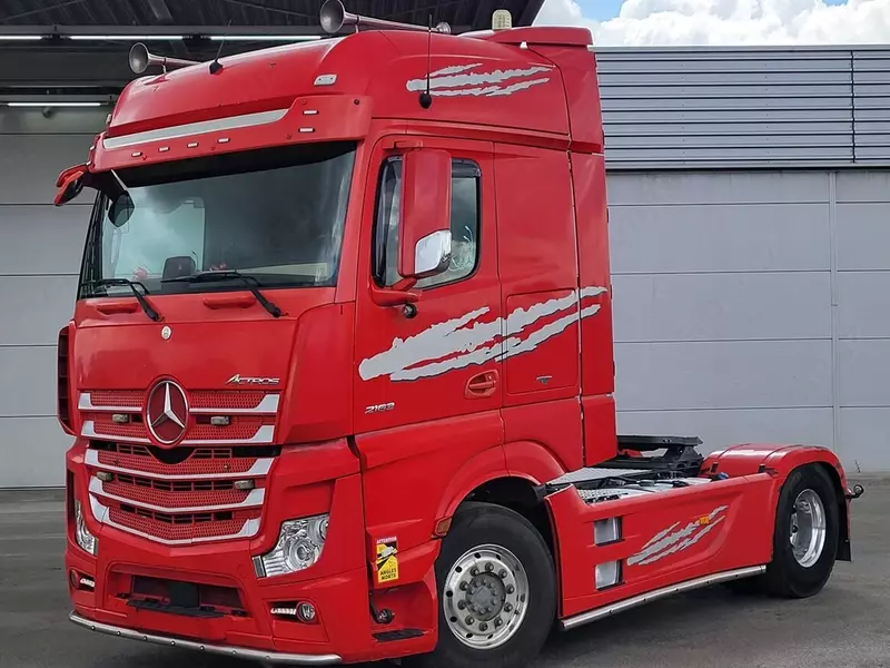 Тягач Mercedes Actros 2063 4X2