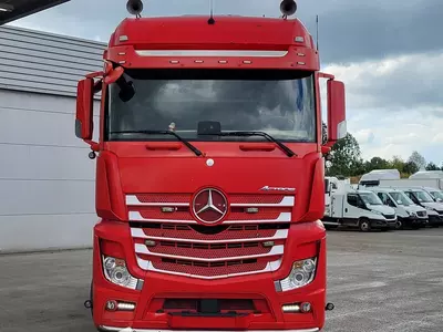 Тягач Mercedes Actros 2063 4X2