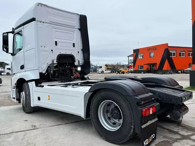 Тягач Mercedes-Benz Actros 1842 4x2 STREAM SPACE / RETARDER