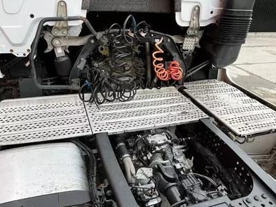 Тягач Mercedes-Benz Actros 1842 4x2 STREAM SPACE / RETARDER