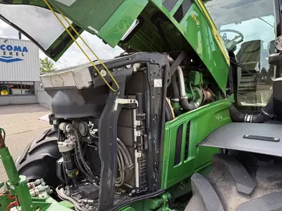 Колесный трактор John Deere 6R250 Autpowr