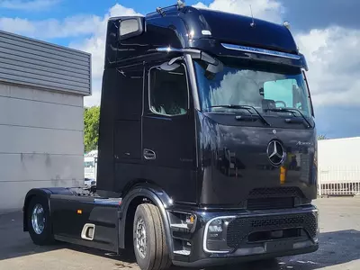 Тягач Mercedes Actros L 1863 4X2