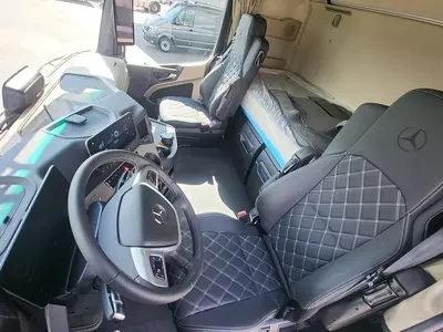 Тягач Mercedes Actros L 1863 4X2