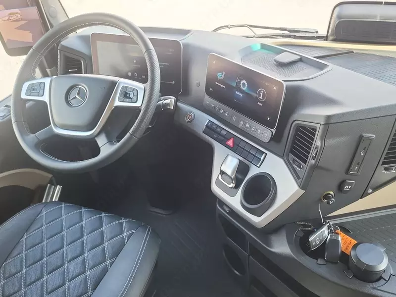 Mercedes Actros L 1863 4X2 tortuvchi yuk mashinasi