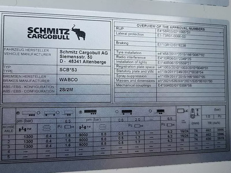 Sovutkichli yarim tirkama Schmitz