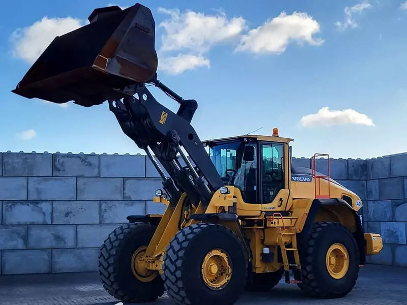 G‘ildirakli yuklagich Volvo L150H