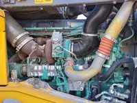 G‘ildirakli yuklagich Volvo L150H Yuklagich-ekskavatorlar