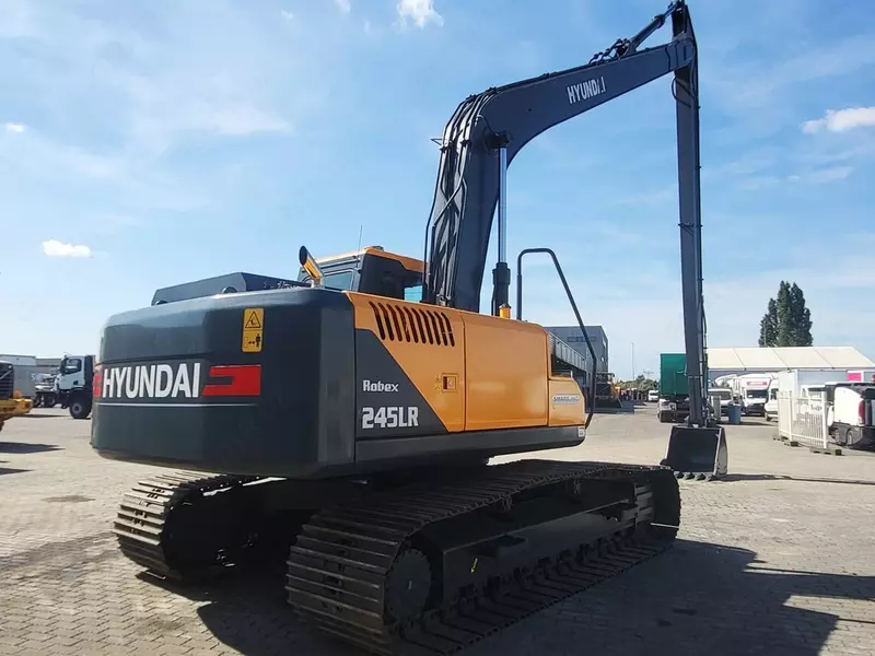 Гусеничные экскаваторы Hyundai R245 LR